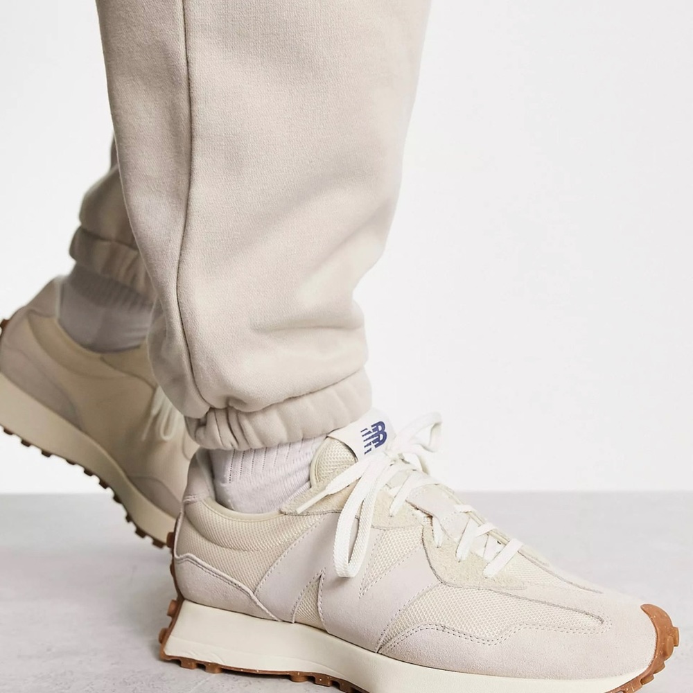 New Balance 327
